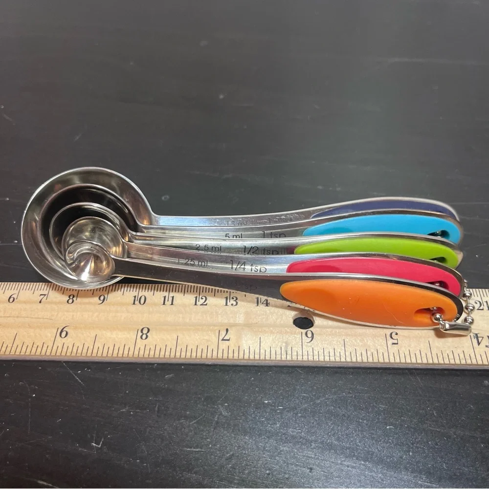 Endurance 18/8 Stainless Steel Measuring Spoons Set of 5 with Color Coded Grips - Picture 10 of 12